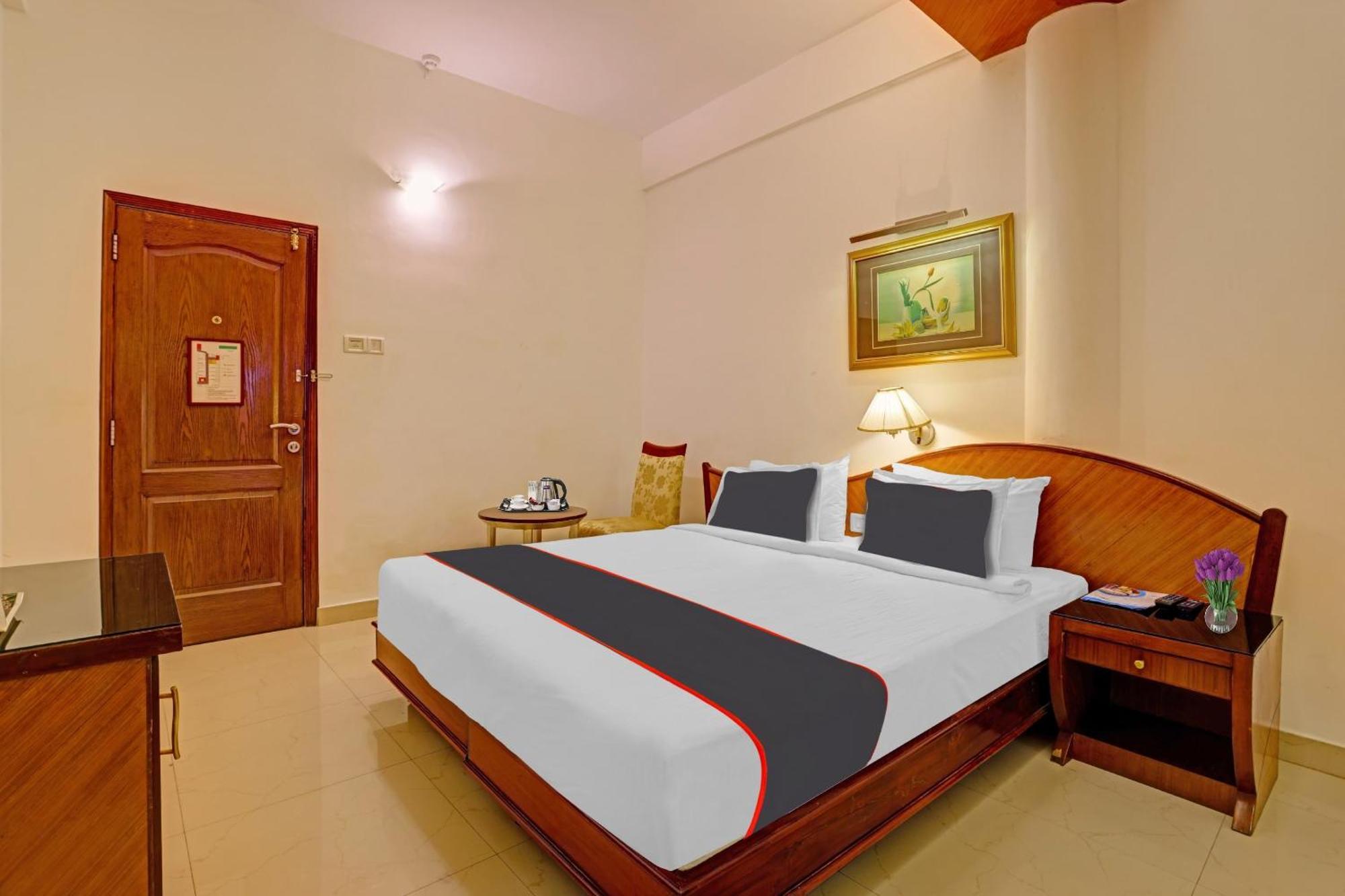 Super Collection O Indraprastha Hotel Thiruvananthapuram Ngoại thất bức ảnh