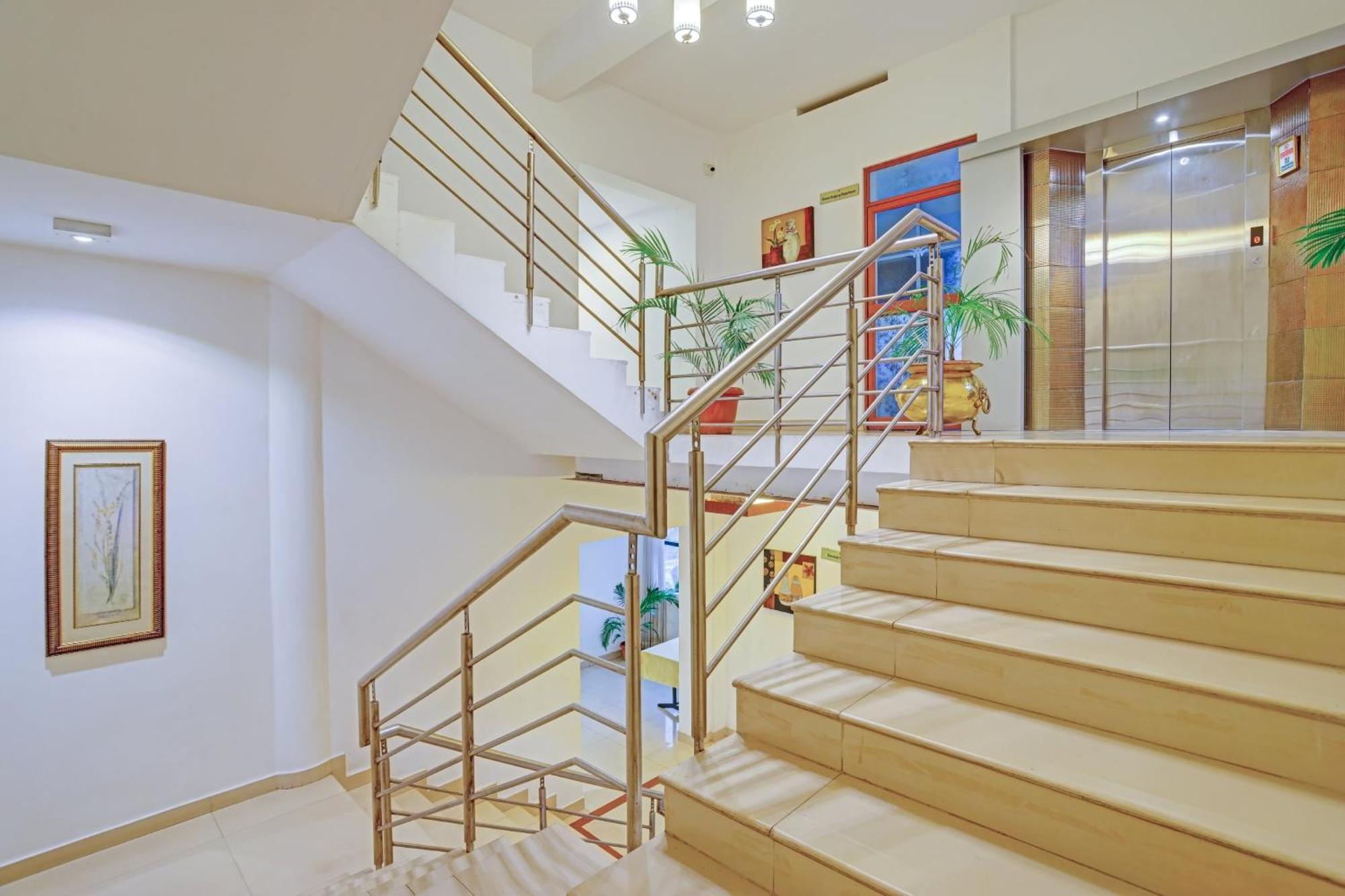 Super Collection O Indraprastha Hotel Thiruvananthapuram Ngoại thất bức ảnh